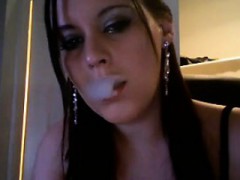 Perfect Webcam Chick Smoking Hot – Www.heavenwebcams.com