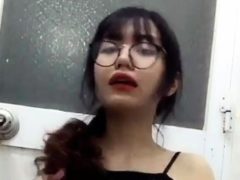 Nerdy Asian Girl Has Sweet Shy Orgasm