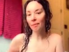[onlyfans.com] Miss-meringue – Hot Milf Bath Time
