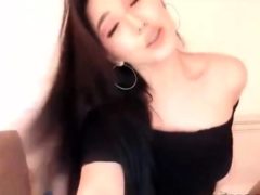 Naughty Asian Girl Gets Naked On Webcam – Cam